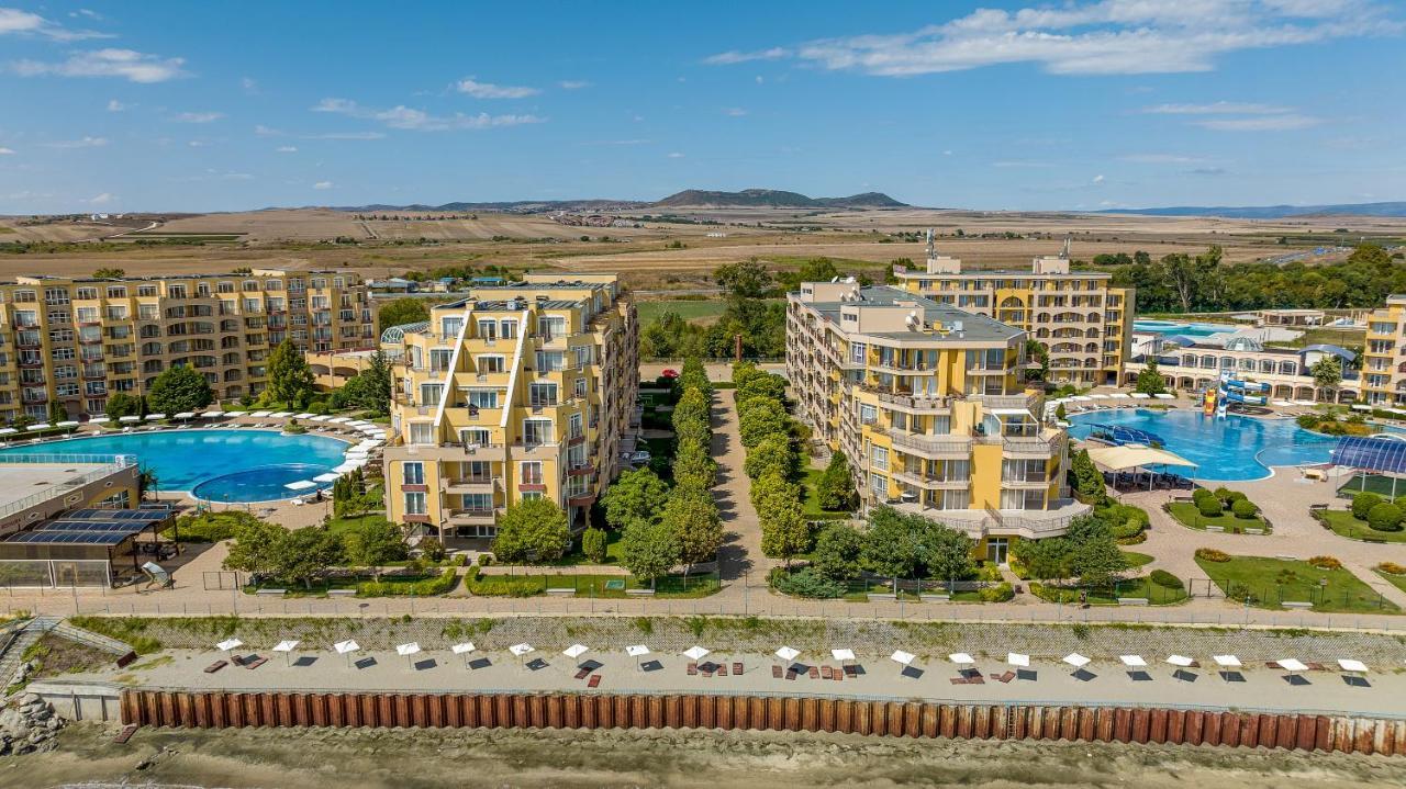 אהלוי Midia Family Resort All-Inclusive מראה חיצוני תמונה
