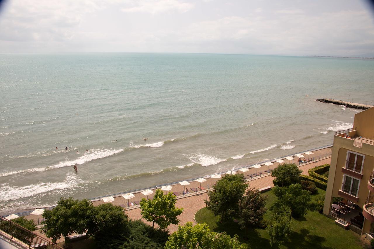 אהלוי Midia Family Resort All-Inclusive מראה חיצוני תמונה